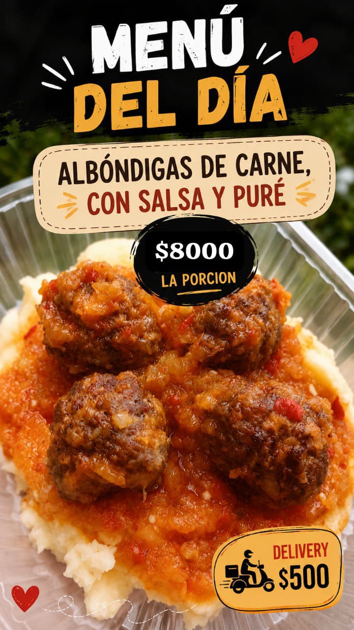 Albóndigas de carne con salsa y puré