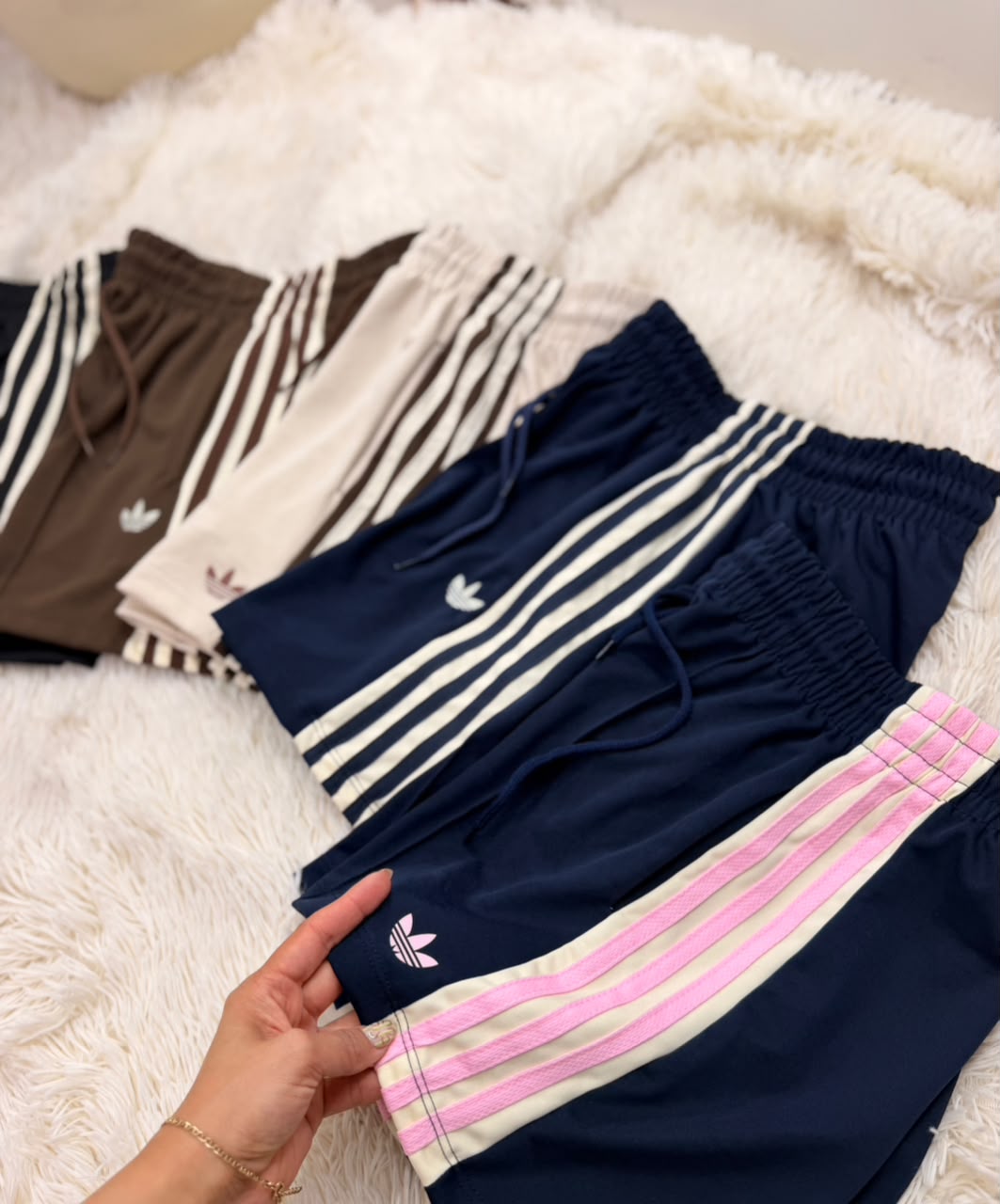 Pantalones cortos Adidas con tres rayas