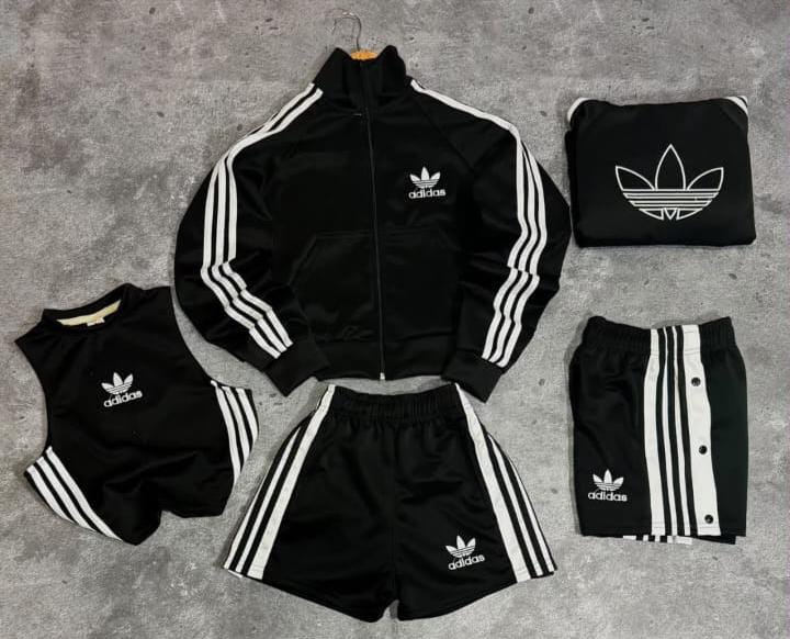 Conjunto Adidas negro con franjas blancas